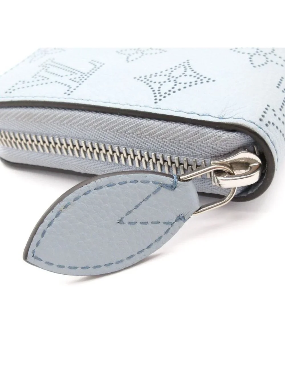 Louis Vuitton Wallet Mahina Zippy Blue Horizon Pumpkin Leather